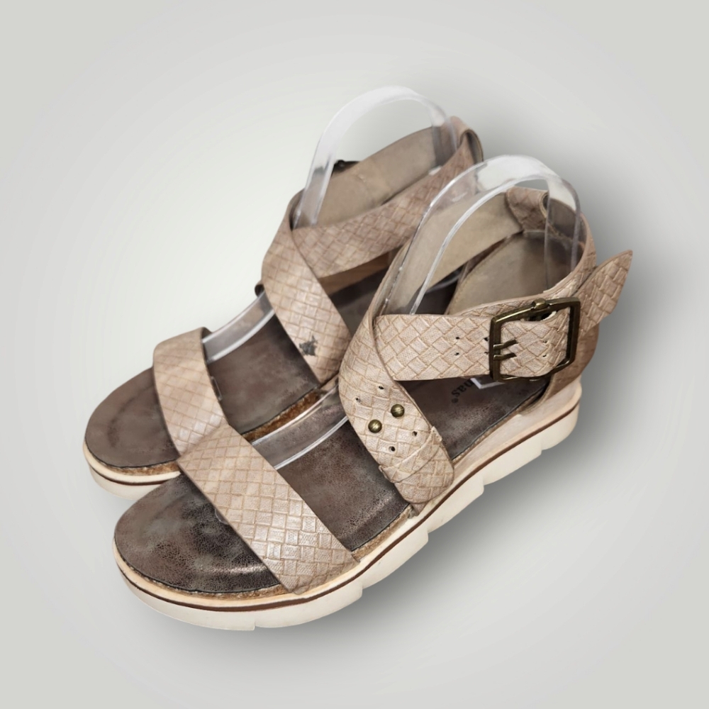 Pierre Dumas Womens Sz 8.5 Adjustable Woven Textured Bronze Tan Lisle Sandal